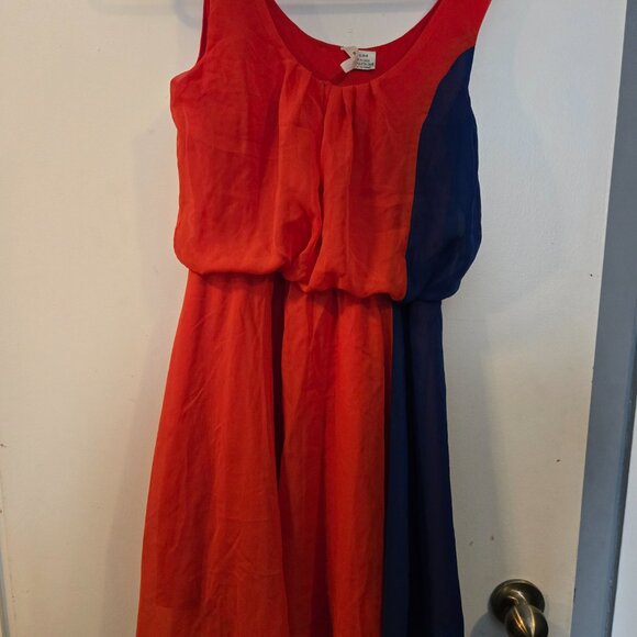 Dress lot - Picture 3 of 8